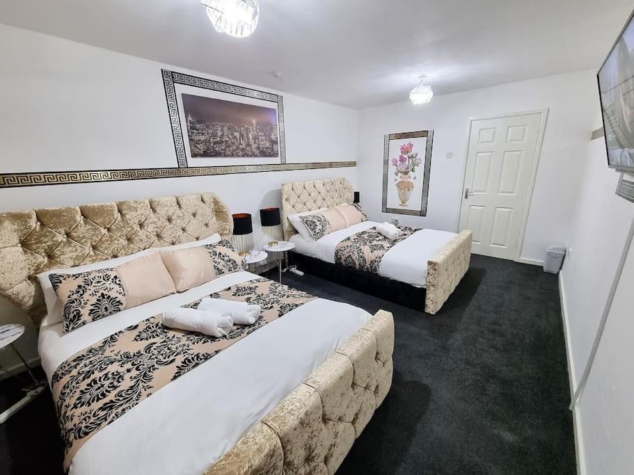*C.Sani* Setup For Your Most Relaxed & Amazing Stay + Free Parking + Free Fast Wifi * Leeds  Kültér fotó